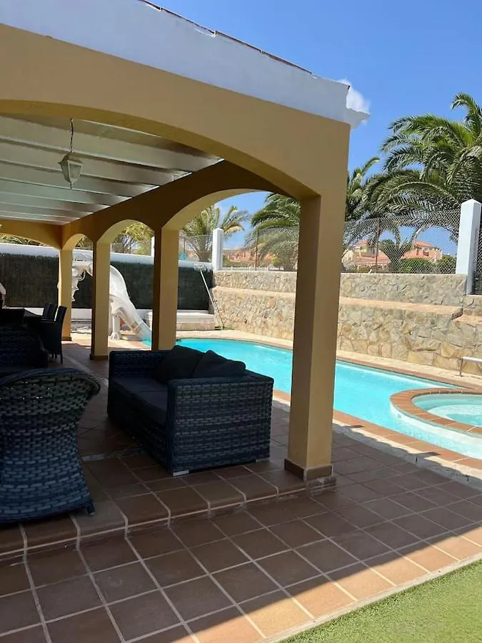 Villa Pearetree - Gorgeous 4 Bedroom Villa With Private Pool Caleta De Fuste 0*,